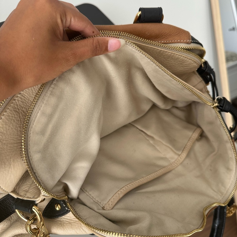 Purse - Picture 3 of 4